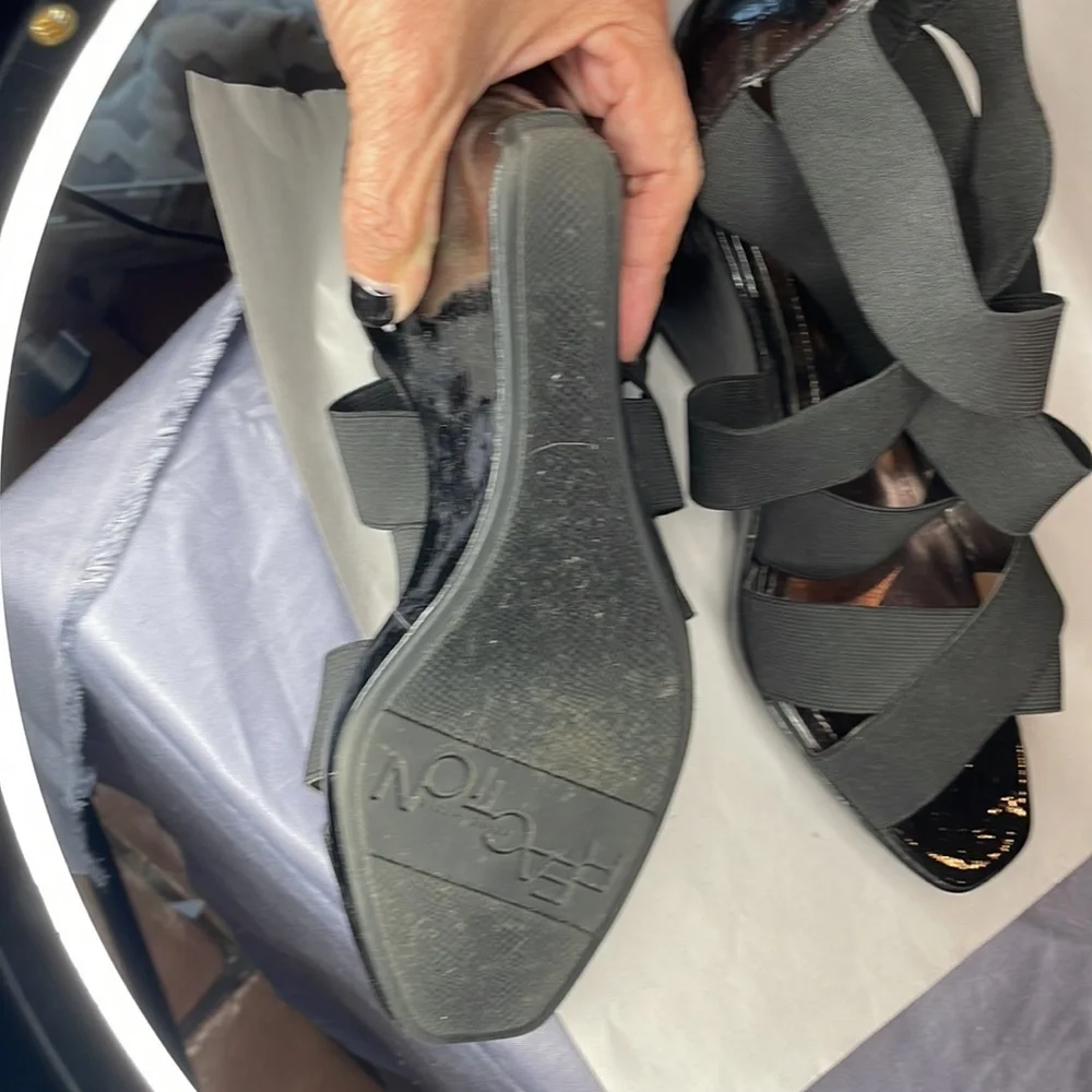 Kenneth Cole wedges
